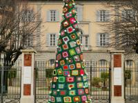 10 DICEMBRE 2020 / Ecco l'albero di Natale di "Bagni Crea" a San Giuliano Terme